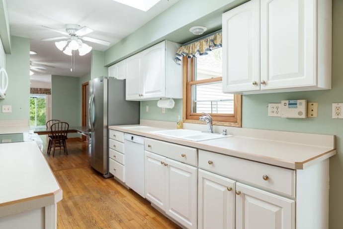 215 Shore, ROCKTON, Illinois 61072, 3 Bedrooms Bedrooms, ,2 BathroomsBathrooms,House,For Sale,Shore,202603254