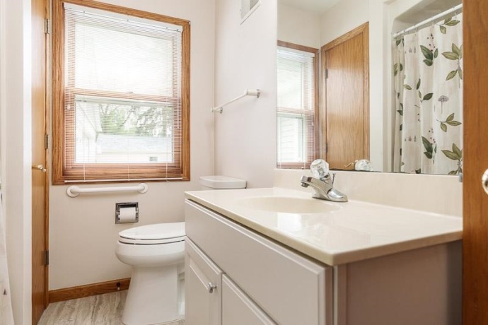 215 Shore, ROCKTON, Illinois 61072, 3 Bedrooms Bedrooms, ,2 BathroomsBathrooms,House,For Sale,Shore,202603254