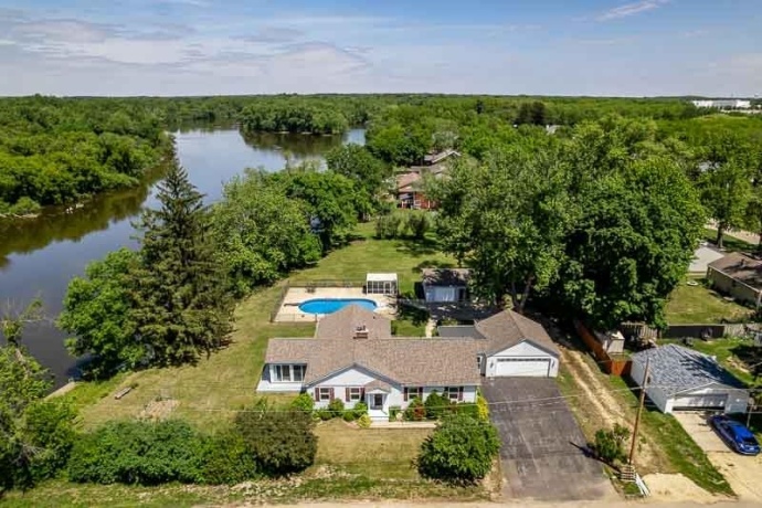 215 Shore, ROCKTON, Illinois 61072, 3 Bedrooms Bedrooms, ,2 BathroomsBathrooms,House,For Sale,Shore,202603254