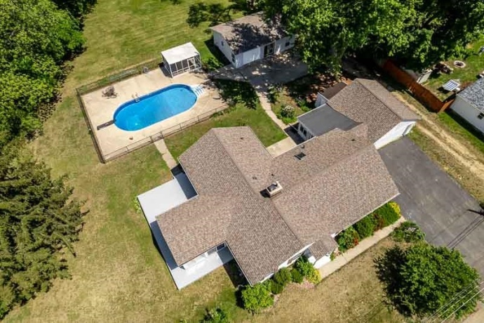 215 Shore, ROCKTON, Illinois 61072, 3 Bedrooms Bedrooms, ,2 BathroomsBathrooms,House,For Sale,Shore,202603254