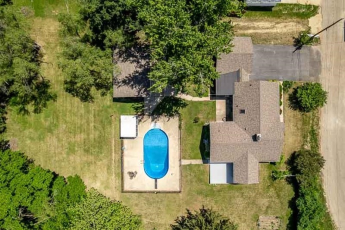 215 Shore, ROCKTON, Illinois 61072, 3 Bedrooms Bedrooms, ,2 BathroomsBathrooms,House,For Sale,Shore,202603254