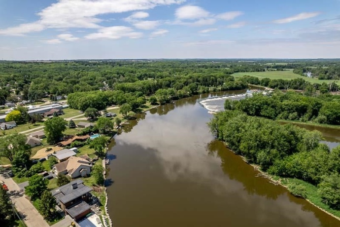 215 Shore, ROCKTON, Illinois 61072, 3 Bedrooms Bedrooms, ,2 BathroomsBathrooms,House,For Sale,Shore,202603254