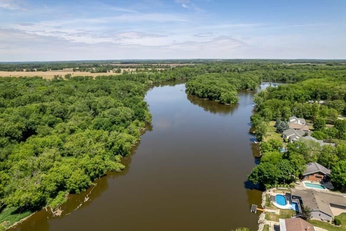 215 Shore, ROCKTON, Illinois 61072, 3 Bedrooms Bedrooms, ,2 BathroomsBathrooms,House,For Sale,Shore,202603254