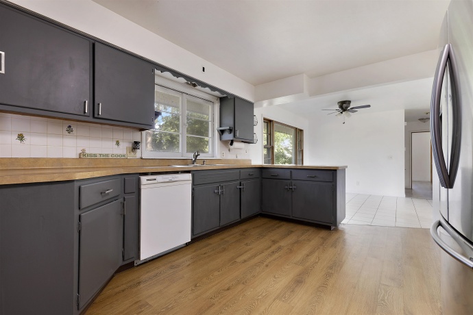 123 Dawn, ROCKFORD, Illinois 61107, 3 Bedrooms Bedrooms, ,2 BathroomsBathrooms,House,For Sale,Dawn,202603256