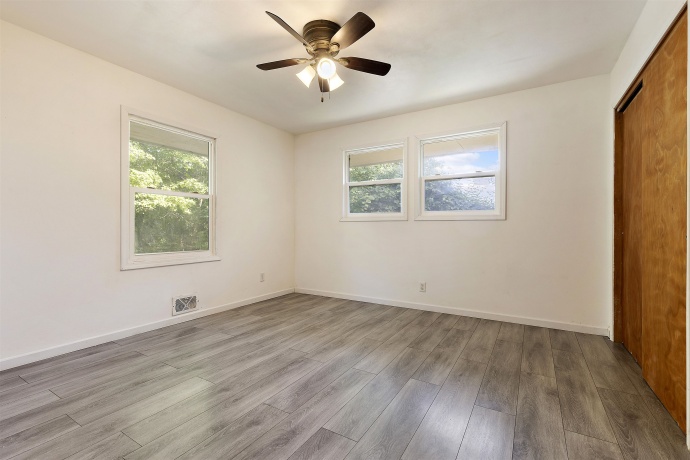 123 Dawn, ROCKFORD, Illinois 61107, 3 Bedrooms Bedrooms, ,2 BathroomsBathrooms,House,For Sale,Dawn,202603256