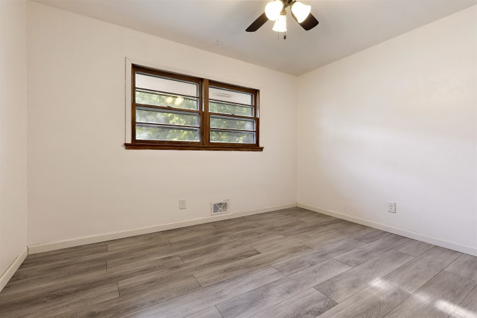 123 Dawn, ROCKFORD, Illinois 61107, 3 Bedrooms Bedrooms, ,2 BathroomsBathrooms,House,For Sale,Dawn,202603256