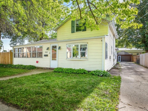304 3rd, OREGON, Illinois 61061, 3 Bedrooms Bedrooms, ,1 BathroomBathrooms,House,For Sale,3rd,202603258