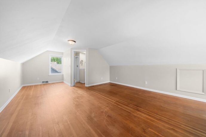552 River, LOVES PARK, Illinois 61111, 3 Bedrooms Bedrooms, ,2 BathroomsBathrooms,House,For Sale,River,202603260