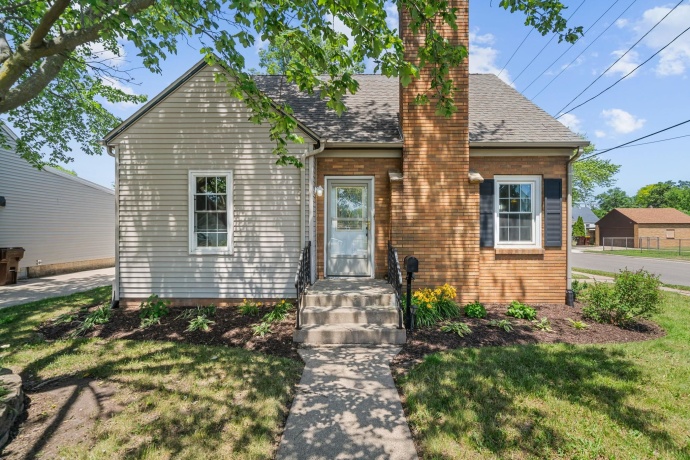 552 River, LOVES PARK, Illinois 61111, 3 Bedrooms Bedrooms, ,2 BathroomsBathrooms,House,For Sale,River,202603260