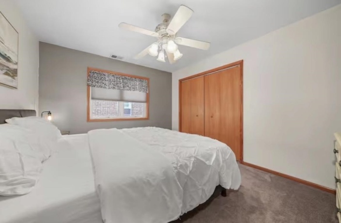 5304 New England, CHICAGO, Illinois 60638, 5 Bedrooms Bedrooms, ,3 BathroomsBathrooms,House,For Sale,New England,202603263