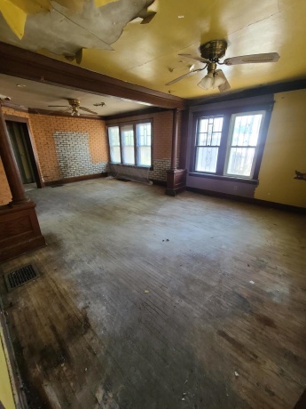 918 21st, ROCKFORD, Illinois 61104, 2 Bedrooms Bedrooms, ,1 BathroomBathrooms,House,For Sale,21st,202603265