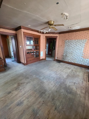 918 21st, ROCKFORD, Illinois 61104, 2 Bedrooms Bedrooms, ,1 BathroomBathrooms,House,For Sale,21st,202603265