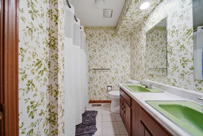 7261 Ridge, DIXON, Illinois 61021, 3 Bedrooms Bedrooms, ,2 BathroomsBathrooms,House,For Sale,Ridge,202603267