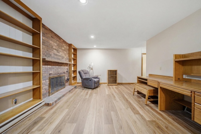7261 Ridge, DIXON, Illinois 61021, 3 Bedrooms Bedrooms, ,2 BathroomsBathrooms,House,For Sale,Ridge,202603267