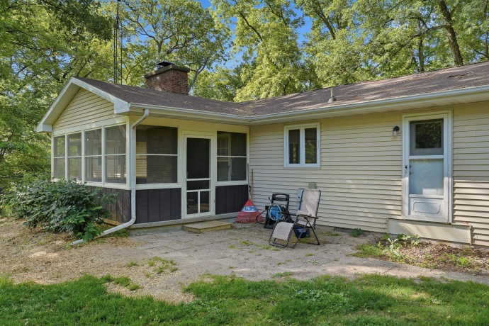 7261 Ridge, DIXON, Illinois 61021, 3 Bedrooms Bedrooms, ,2 BathroomsBathrooms,House,For Sale,Ridge,202603267