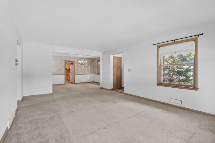3104 Pioneer, ROCKFORD, Illinois 61107, 3 Bedrooms Bedrooms, ,2 BathroomsBathrooms,House,For Sale,Pioneer,202603269