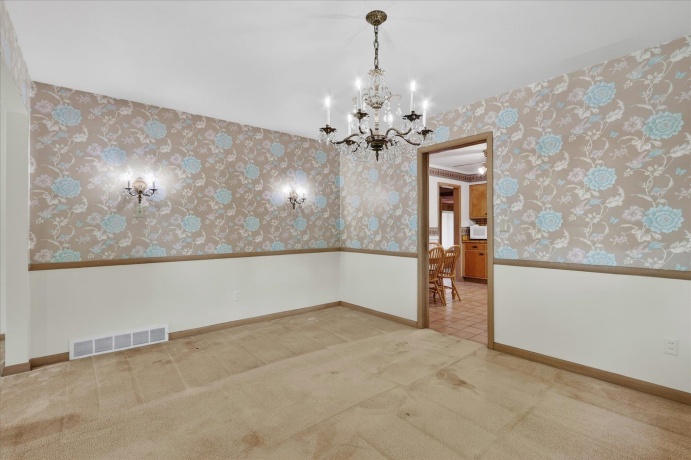 3104 Pioneer, ROCKFORD, Illinois 61107, 3 Bedrooms Bedrooms, ,2 BathroomsBathrooms,House,For Sale,Pioneer,202603269