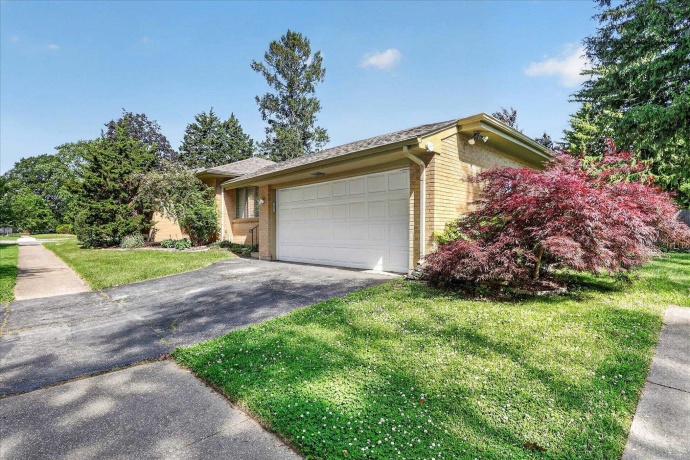 3104 Pioneer, ROCKFORD, Illinois 61107, 3 Bedrooms Bedrooms, ,2 BathroomsBathrooms,House,For Sale,Pioneer,202603269