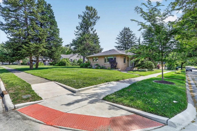 3104 Pioneer, ROCKFORD, Illinois 61107, 3 Bedrooms Bedrooms, ,2 BathroomsBathrooms,House,For Sale,Pioneer,202603269