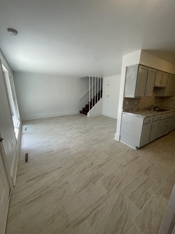 2910 Chatham Ln., ROCKFORD, Illinois 61101, ,3 - 4 Units,For Sale,Chatham Ln.,202603272