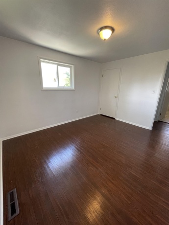 2910 Chatham Ln., ROCKFORD, Illinois 61101, ,3 - 4 Units,For Sale,Chatham Ln.,202603272