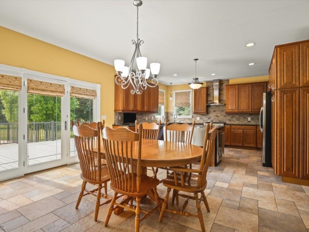 1 GLEN ABBEY, ROCKFORD, Illinois 61107, 3 Bedrooms Bedrooms, ,2 BathroomsBathrooms,House,For Sale,GLEN ABBEY,202603271