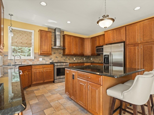 1 GLEN ABBEY, ROCKFORD, Illinois 61107, 3 Bedrooms Bedrooms, ,2 BathroomsBathrooms,House,For Sale,GLEN ABBEY,202603271