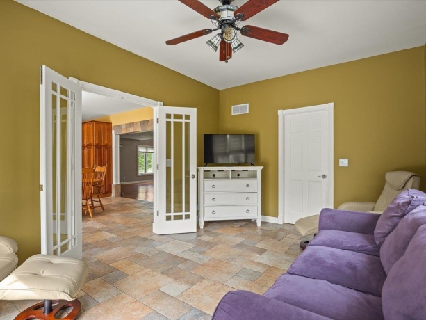 1 GLEN ABBEY, ROCKFORD, Illinois 61107, 3 Bedrooms Bedrooms, ,2 BathroomsBathrooms,House,For Sale,GLEN ABBEY,202603271
