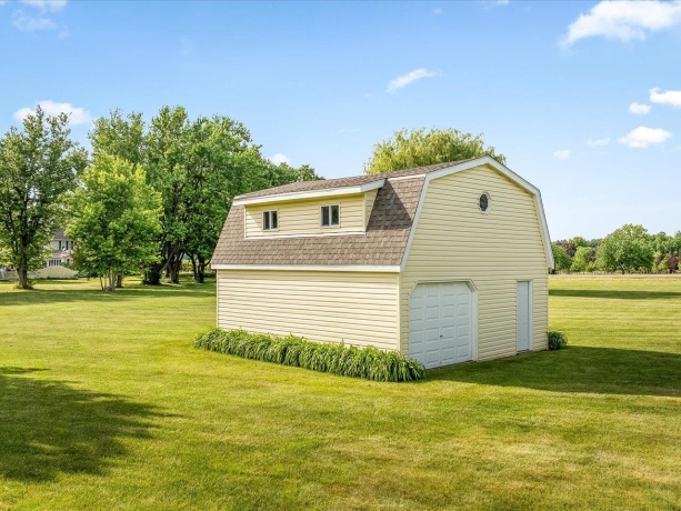 1 GLEN ABBEY, ROCKFORD, Illinois 61107, 3 Bedrooms Bedrooms, ,2 BathroomsBathrooms,House,For Sale,GLEN ABBEY,202603271