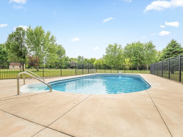 1 GLEN ABBEY, ROCKFORD, Illinois 61107, 3 Bedrooms Bedrooms, ,2 BathroomsBathrooms,House,For Sale,GLEN ABBEY,202603271