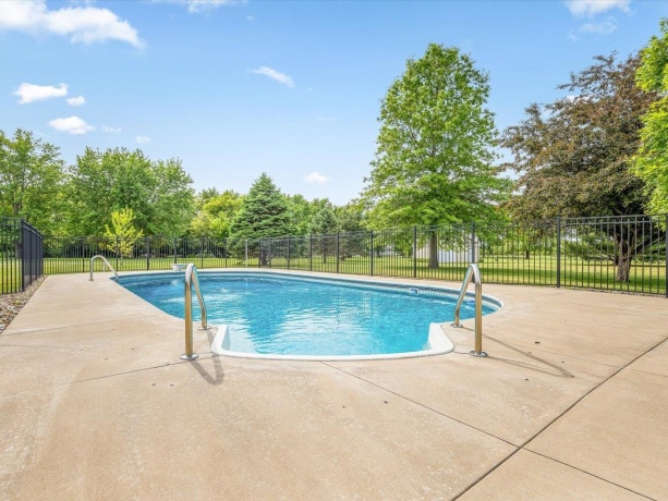 1 GLEN ABBEY, ROCKFORD, Illinois 61107, 3 Bedrooms Bedrooms, ,2 BathroomsBathrooms,House,For Sale,GLEN ABBEY,202603271
