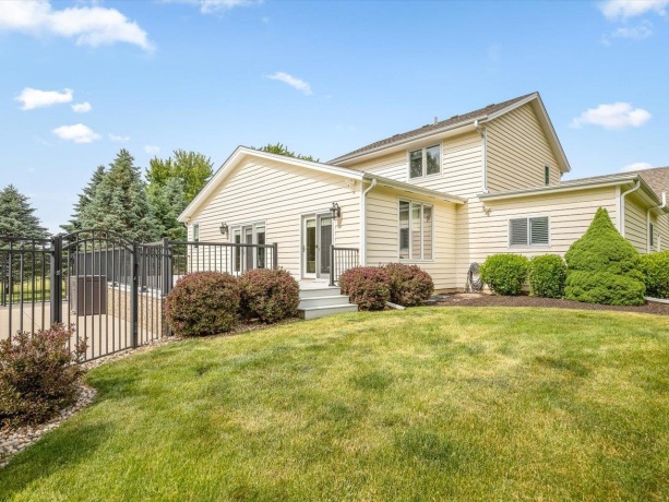 1 GLEN ABBEY, ROCKFORD, Illinois 61107, 3 Bedrooms Bedrooms, ,2 BathroomsBathrooms,House,For Sale,GLEN ABBEY,202603271