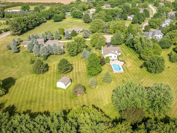 1 GLEN ABBEY, ROCKFORD, Illinois 61107, 3 Bedrooms Bedrooms, ,2 BathroomsBathrooms,House,For Sale,GLEN ABBEY,202603271