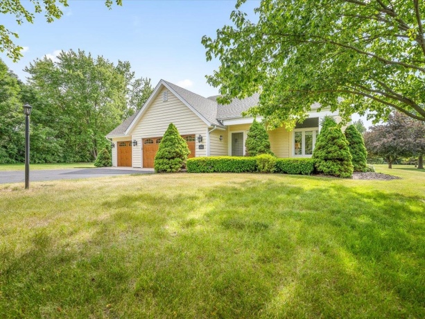 1 GLEN ABBEY, ROCKFORD, Illinois 61107, 3 Bedrooms Bedrooms, ,2 BathroomsBathrooms,House,For Sale,GLEN ABBEY,202603271