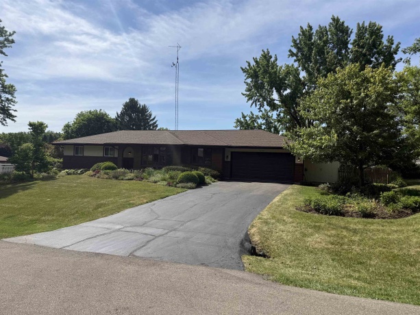 6161 Cathedral, ROCKFORD, Illinois 61109, 3 Bedrooms Bedrooms, ,2 BathroomsBathrooms,House,For Sale,Cathedral,202603282