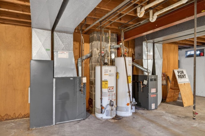 2611 Canterbury, ROCKFORD, Illinois 61101, ,3 - 4 Units,For Sale,Canterbury,202603276