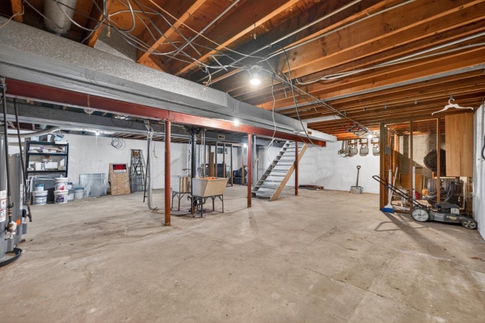 2611 Canterbury, ROCKFORD, Illinois 61101, ,3 - 4 Units,For Sale,Canterbury,202603276