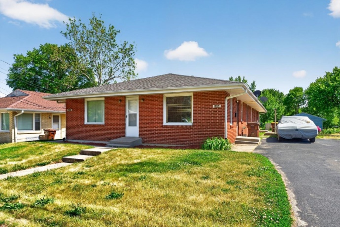 2611 Canterbury, ROCKFORD, Illinois 61101, ,3 - 4 Units,For Sale,Canterbury,202603276
