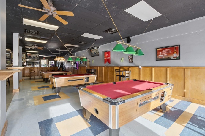 522 State, BELVIDERE, Illinois 61008, ,5+ Units,For Sale,State,202603280