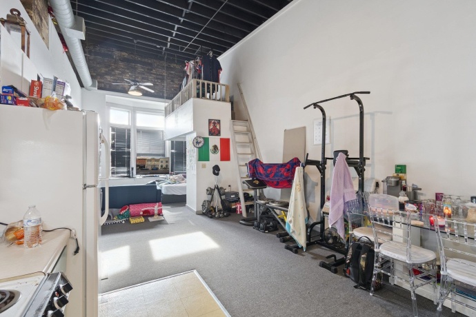 522 State, BELVIDERE, Illinois 61008, ,5+ Units,For Sale,State,202603280