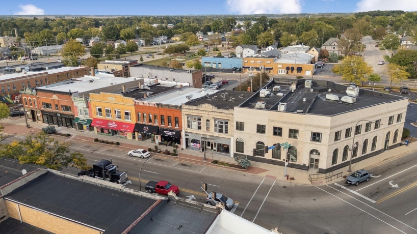 522 State, BELVIDERE, Illinois 61008, ,5+ Units,For Sale,State,202603280
