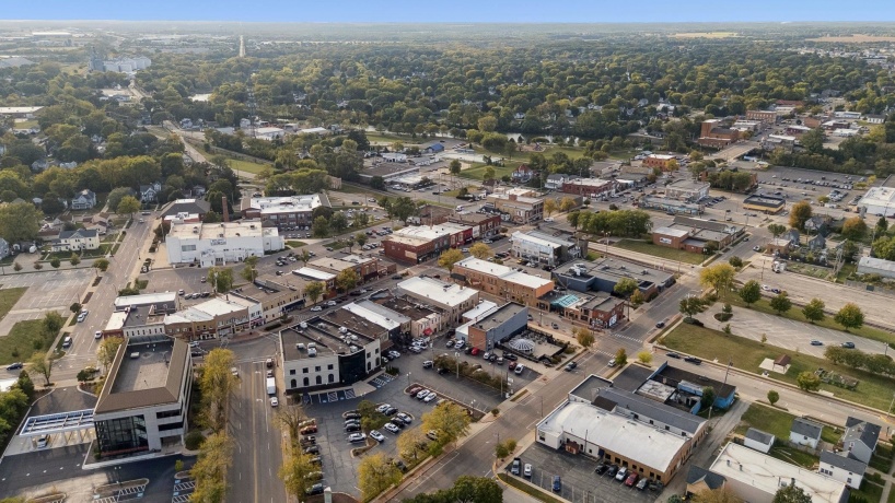 522 State, BELVIDERE, Illinois 61008, ,5+ Units,For Sale,State,202603280