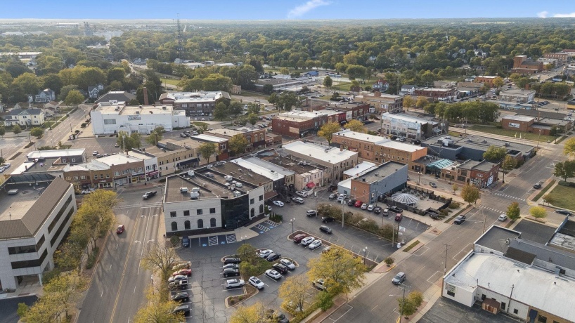 522 State, BELVIDERE, Illinois 61008, ,5+ Units,For Sale,State,202603280