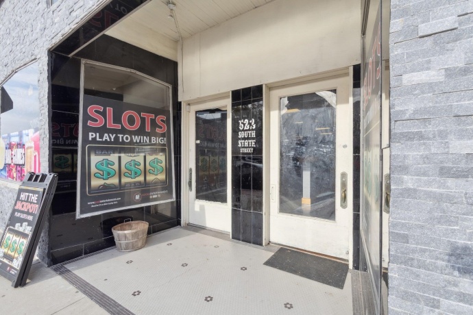 522 State, BELVIDERE, Illinois 61008, ,5+ Units,For Sale,State,202603280