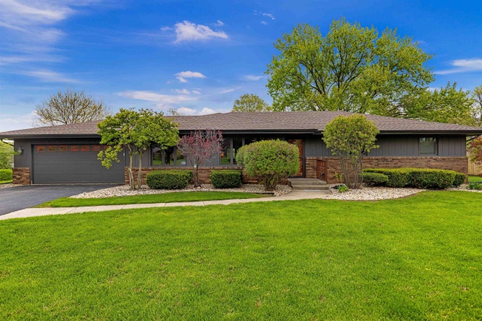 1692 Ben Franklin, ROCKFORD, Illinois 61108, 3 Bedrooms Bedrooms, ,3 BathroomsBathrooms,House,For Sale,Ben Franklin,202602037