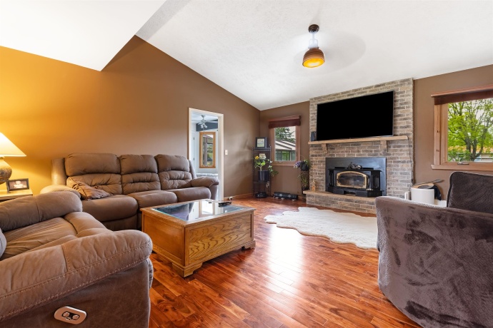 1692 Ben Franklin, ROCKFORD, Illinois 61108, 3 Bedrooms Bedrooms, ,3 BathroomsBathrooms,House,For Sale,Ben Franklin,202602037
