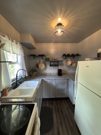1319 Barton, ROCKFORD, Illinois 61103, 2 Bedrooms Bedrooms, ,1 BathroomBathrooms,House,For Sale,Barton,202602758