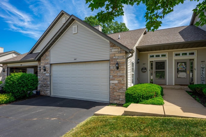 11847 RIVER HILLS, ROCKTON, Illinois 61072, 3 Bedrooms Bedrooms, ,2 BathroomsBathrooms,Condominium,For Sale,RIVER HILLS,202603287