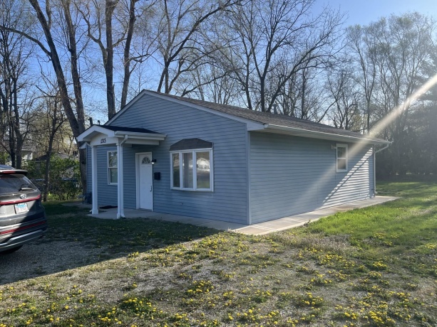 1313 Bloomington, Streator, Illinois 61364, 2 Bedrooms Bedrooms, ,1 BathroomBathrooms,House,For Sale,Bloomington,202603289