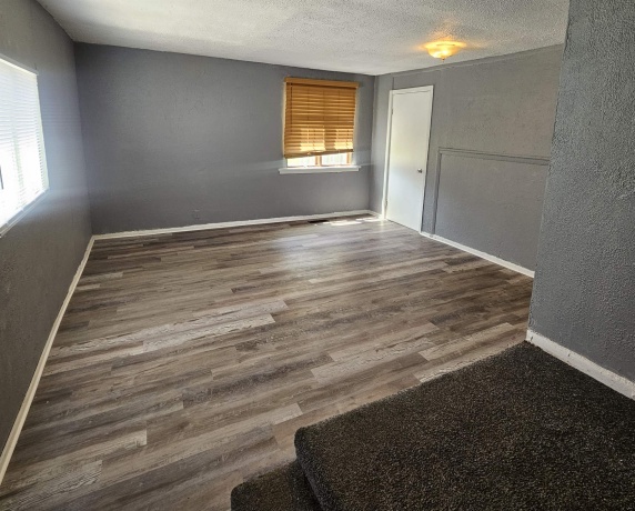 218 OAKWOOD, ROCKFORD, Illinois 61101, 5 Bedrooms Bedrooms, ,1 BathroomBathrooms,House,For Sale,OAKWOOD,202603290